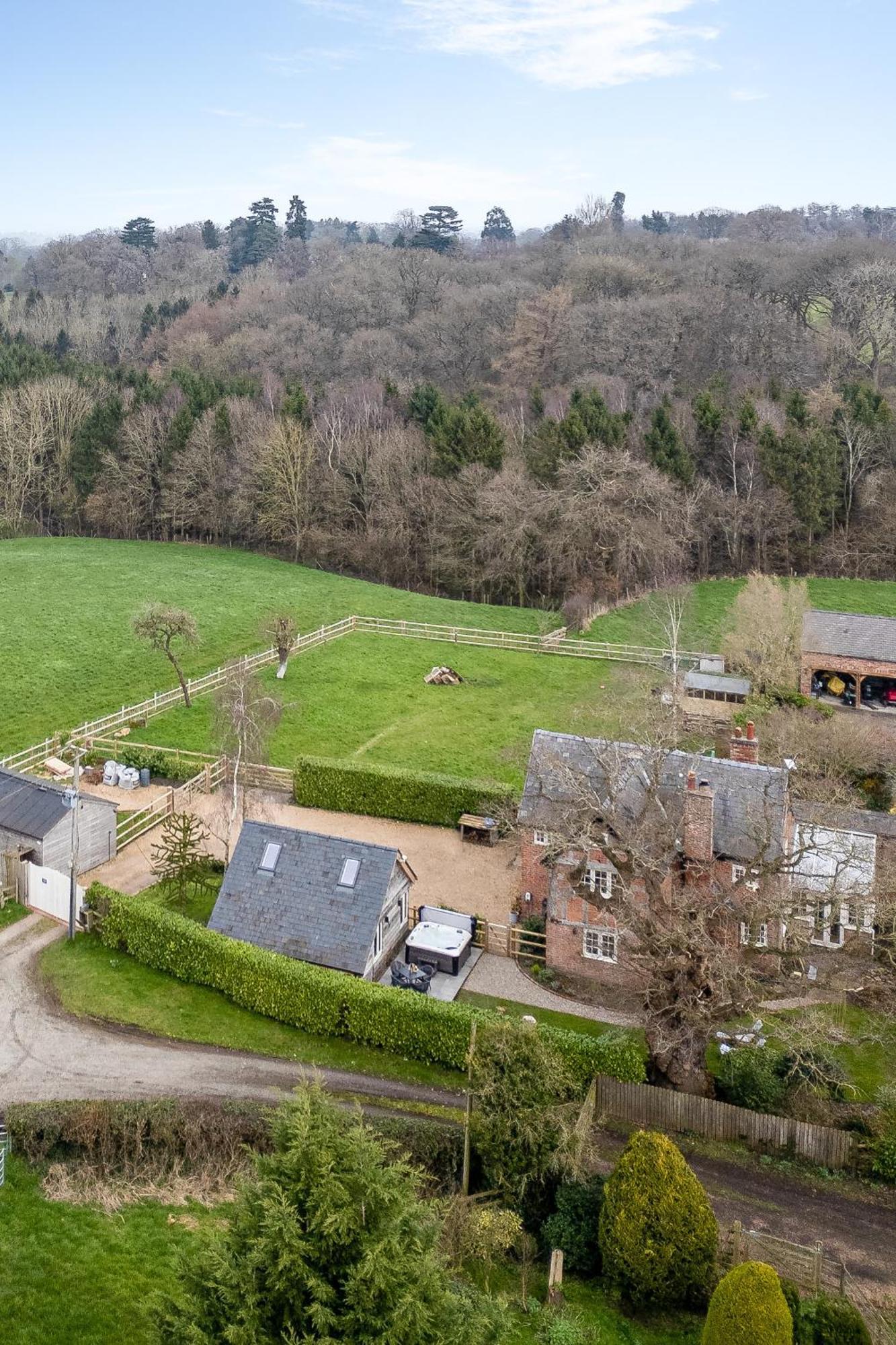 Villa Oak Tree Hideaway Whitchurch  Exterior foto