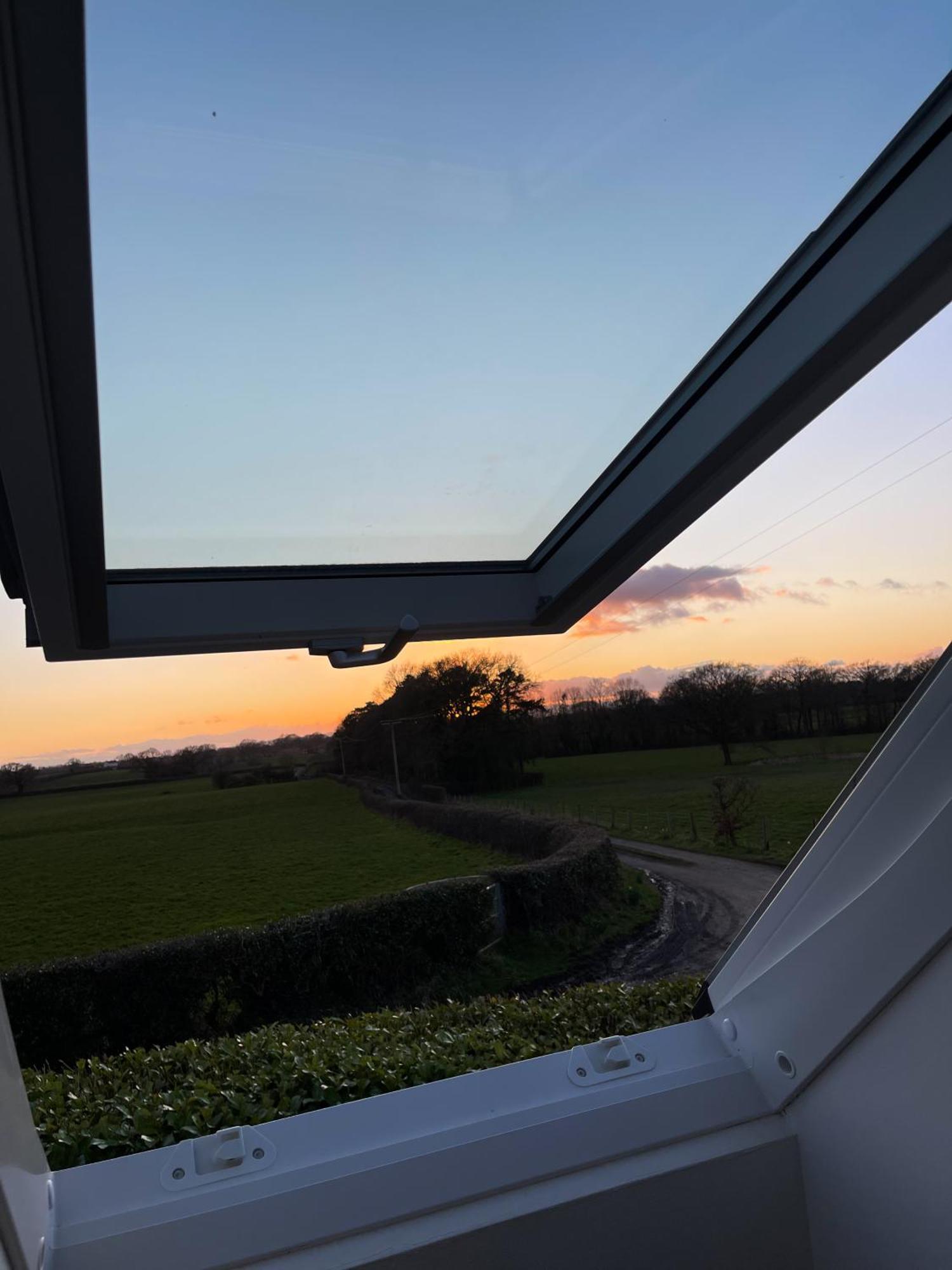 Villa Oak Tree Hideaway Whitchurch  Exterior foto